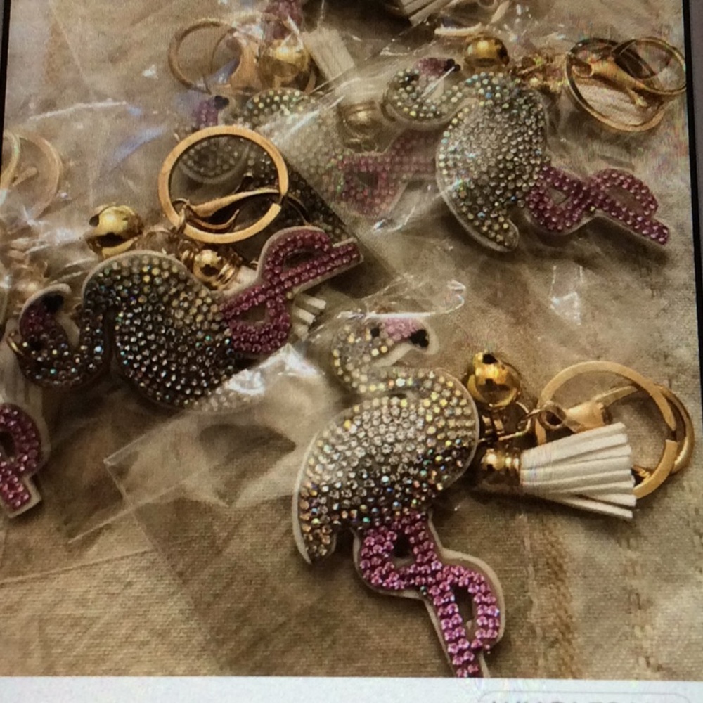 Puffy rhinestone flamingo key chain, purse charm. - Picture 3 of 7